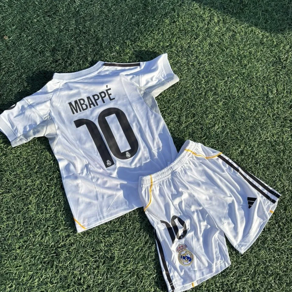 Real Madrid Kids Set 2025/2026 - 1