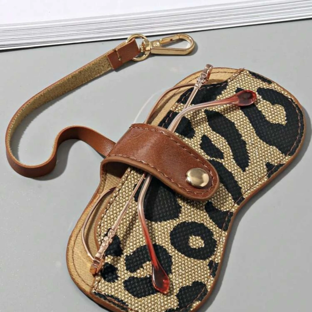 Glasses / Lipstick Storage Leopard - 1