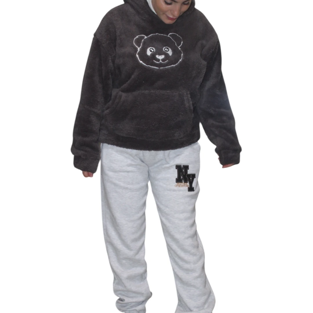 NY gray jogging