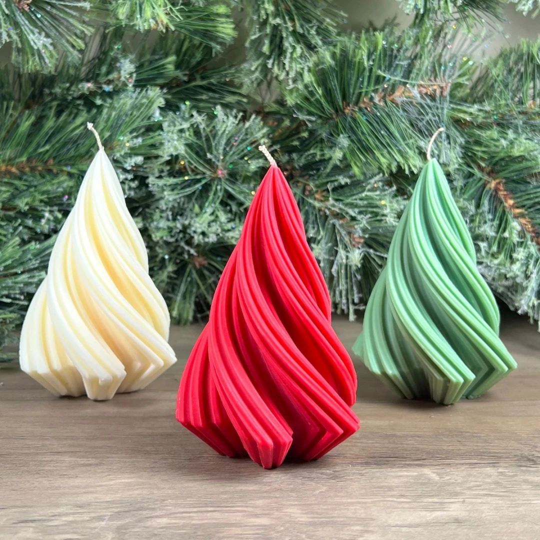 TRIO TWIRL CHRISTMAS CANDLE