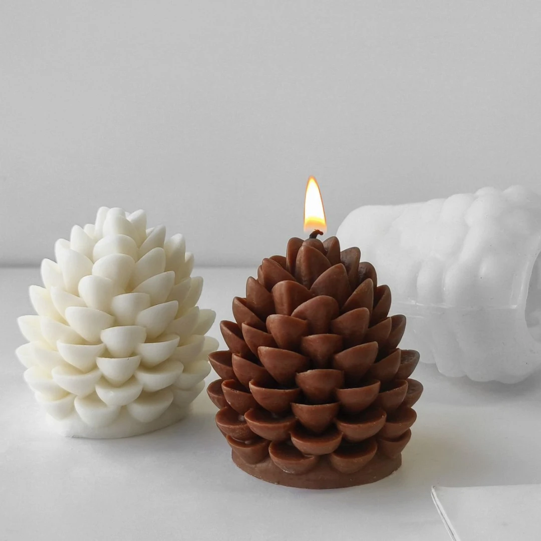 PINE CONE CANDLE