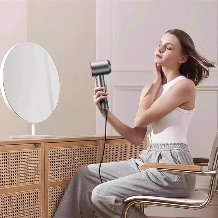 Leafless Professional Hair Dryer 1800W Ionic With 5 Attachments - 4