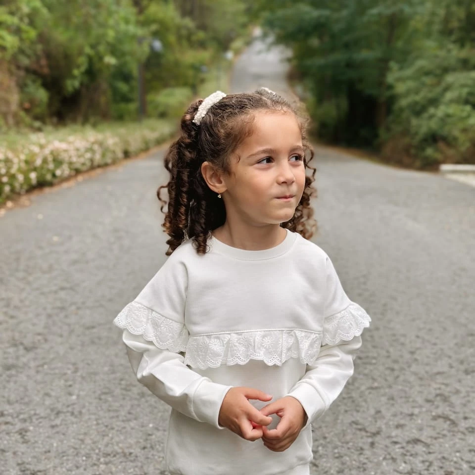 Sweatshirt & Bottom Frill Set