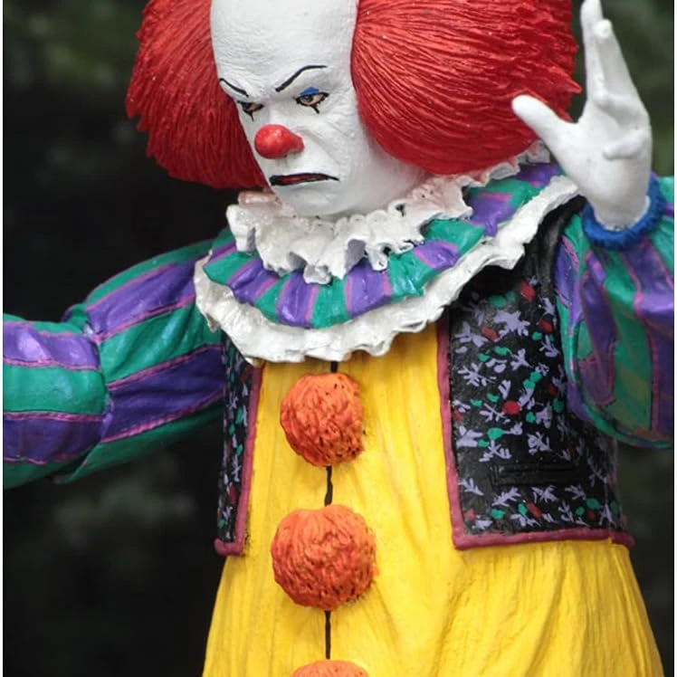 NECA IT (1990) – Pennywise Ultimate 7″ Scale Action Figure - 4