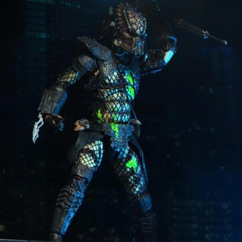 Predator 2 Ultimate Battle-Damaged City Hunter Action Figure BY NECA - BRAND PREDATOR - 4