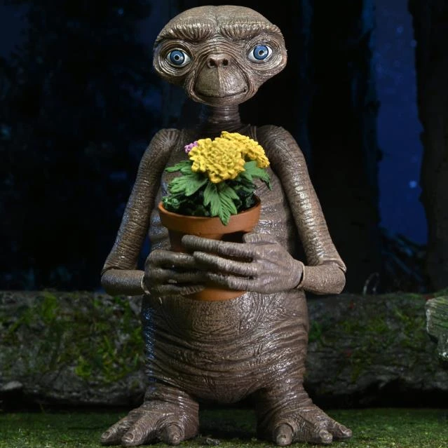 E.T. 40th Anniversary Ultimate E.T. Figure by neca