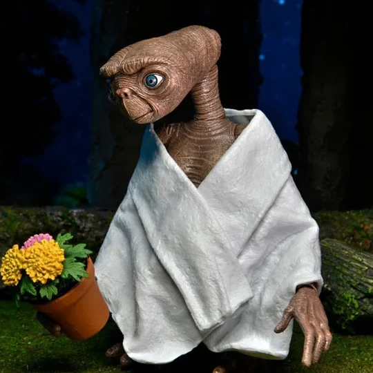 E.T. 40th Anniversary Ultimate E.T. Figure By Neca - 2