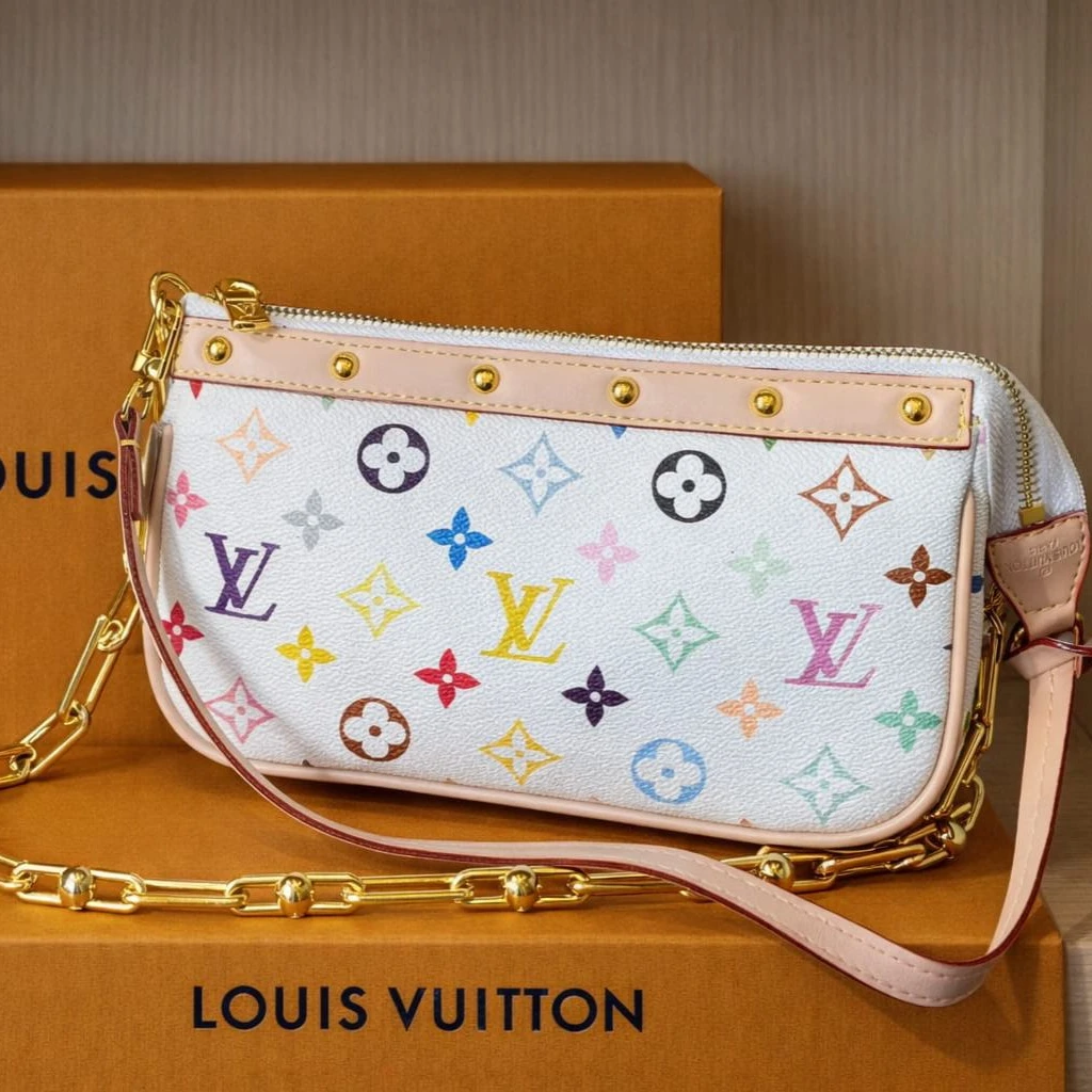 LV X TM Pochette Accessoires