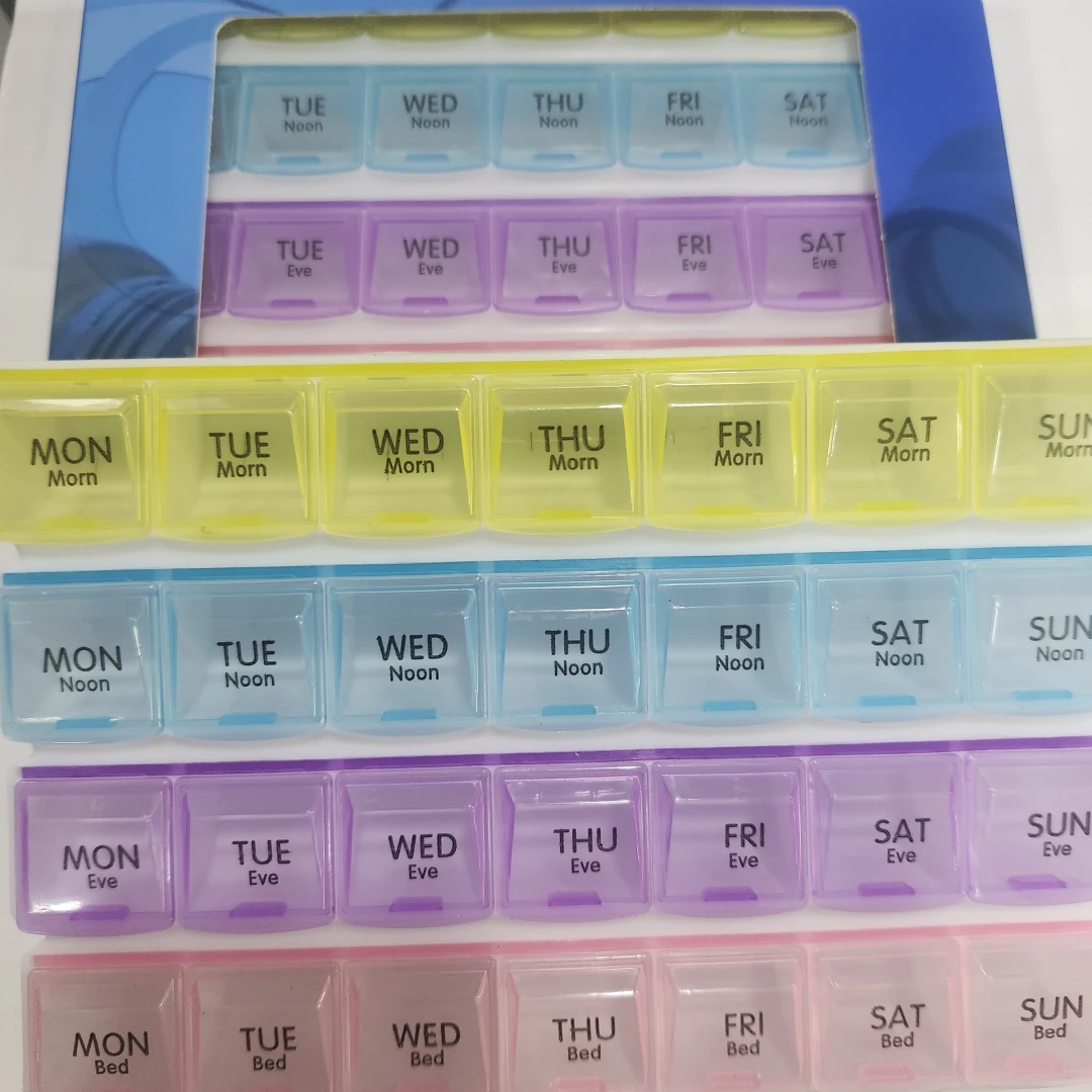 Weekly pill organizer