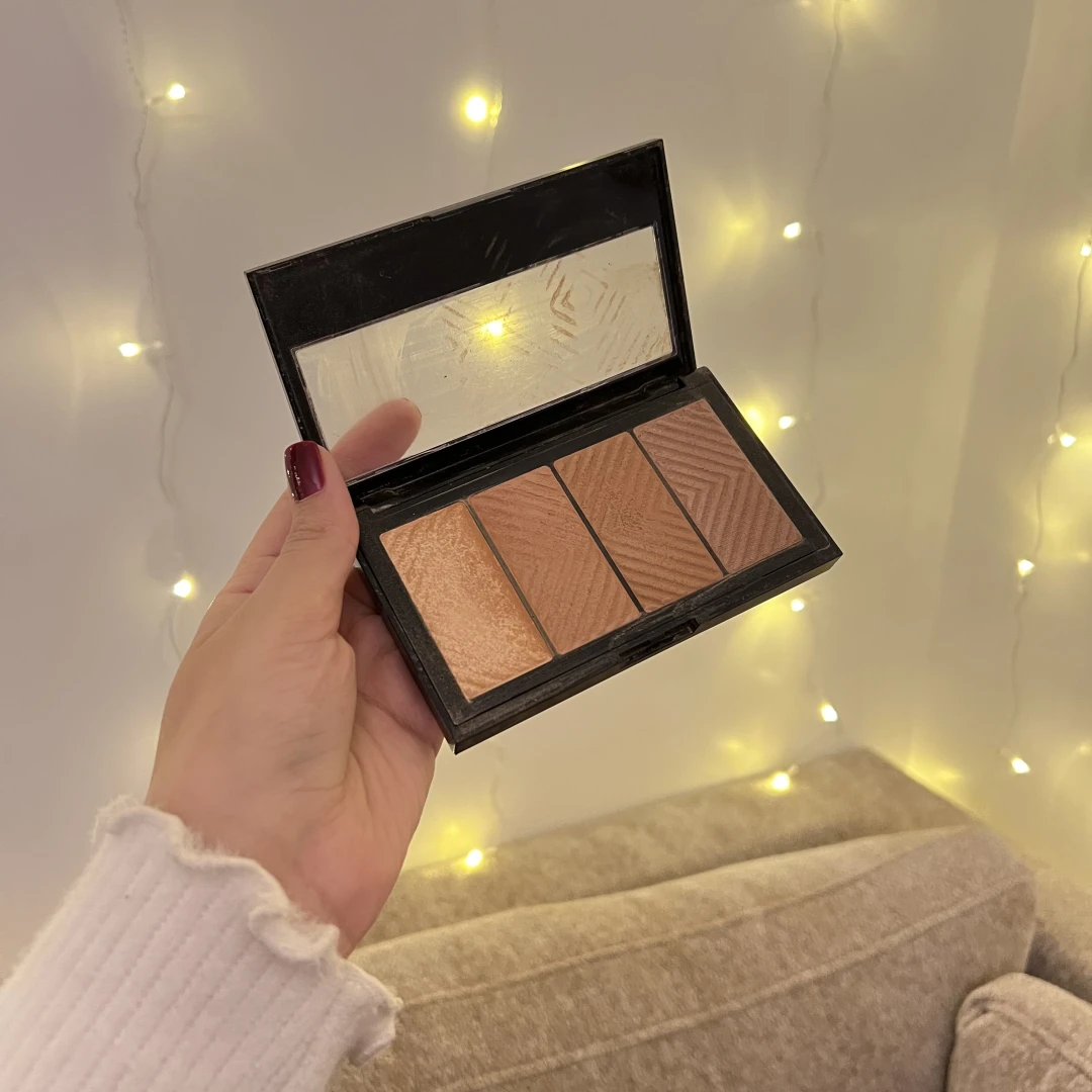 Maybinline Facestudio Bronse Color Highliter Kit - 2