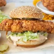 Zinger Sandwich (extra Toum)