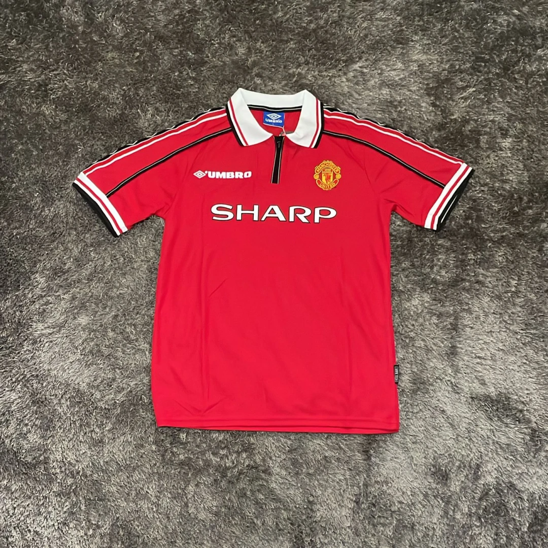 Man Utd Home 98-99