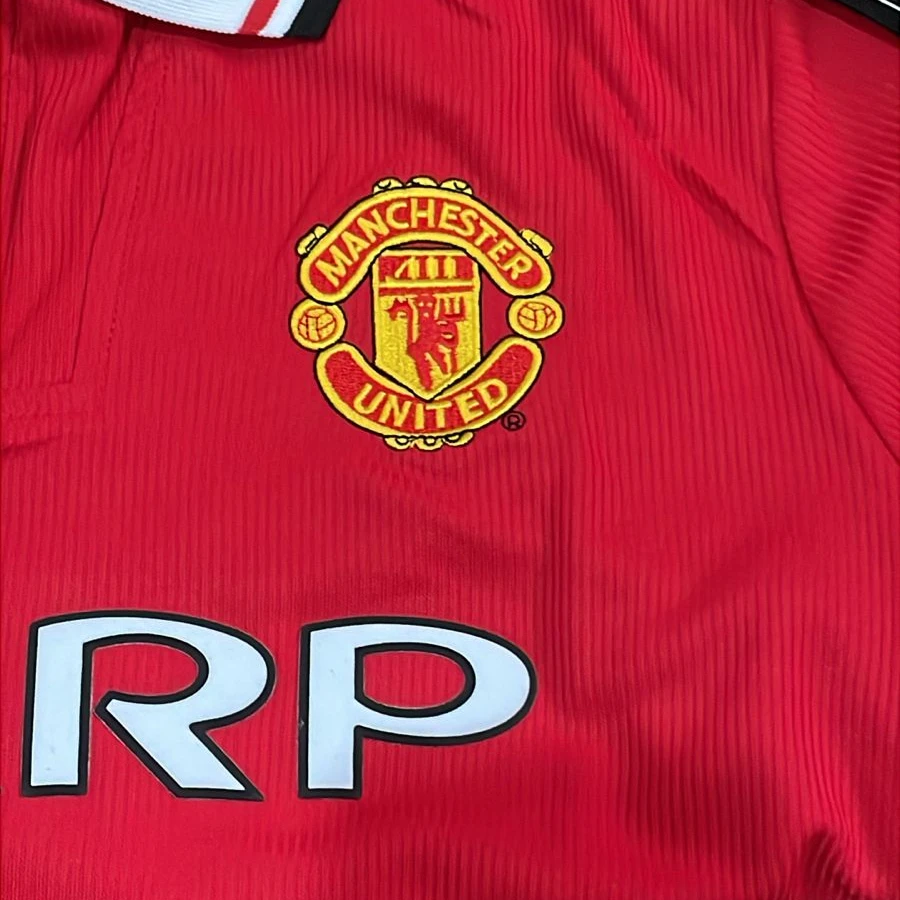 Manchester United Home 98-99 - 4
