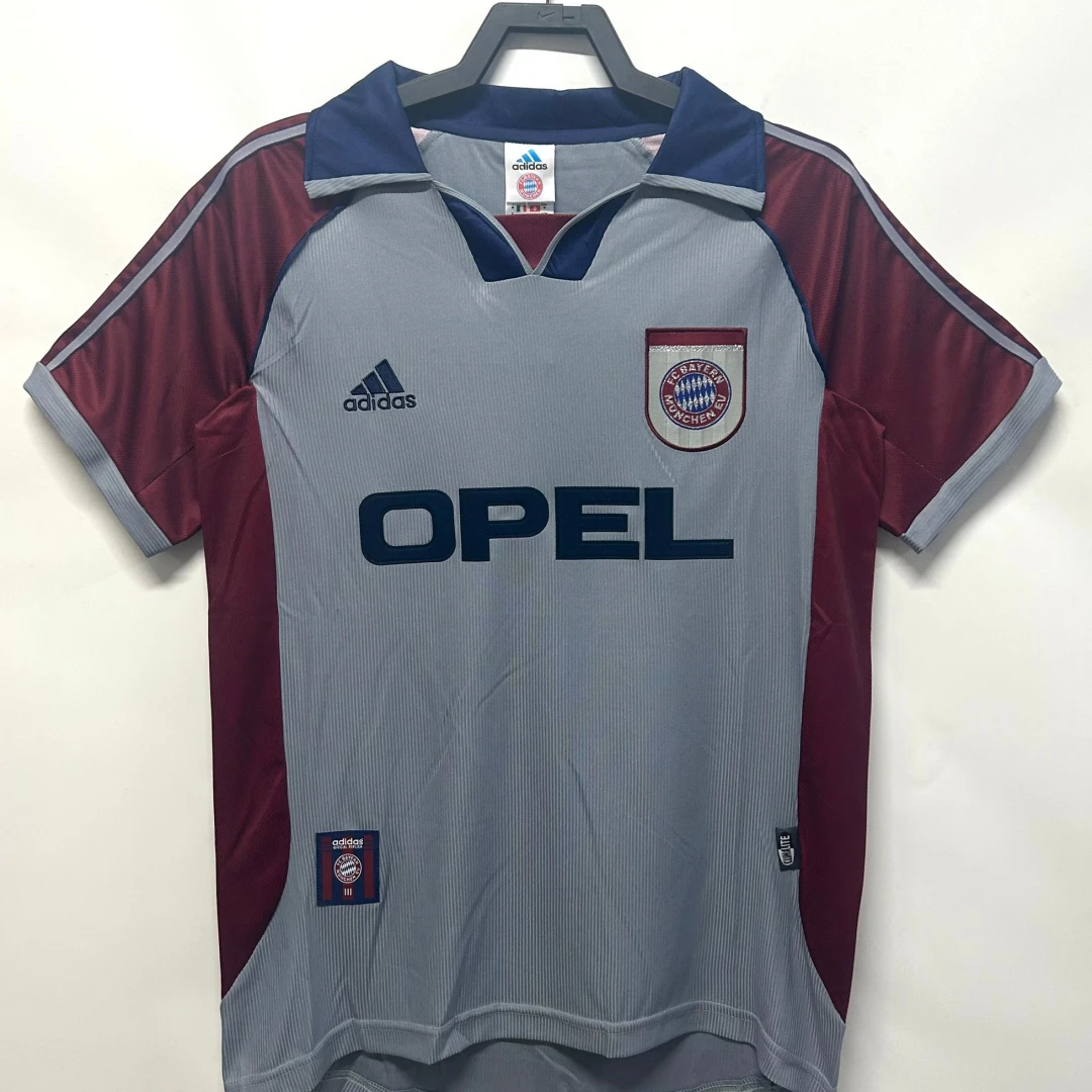 Bayern Away 98-99