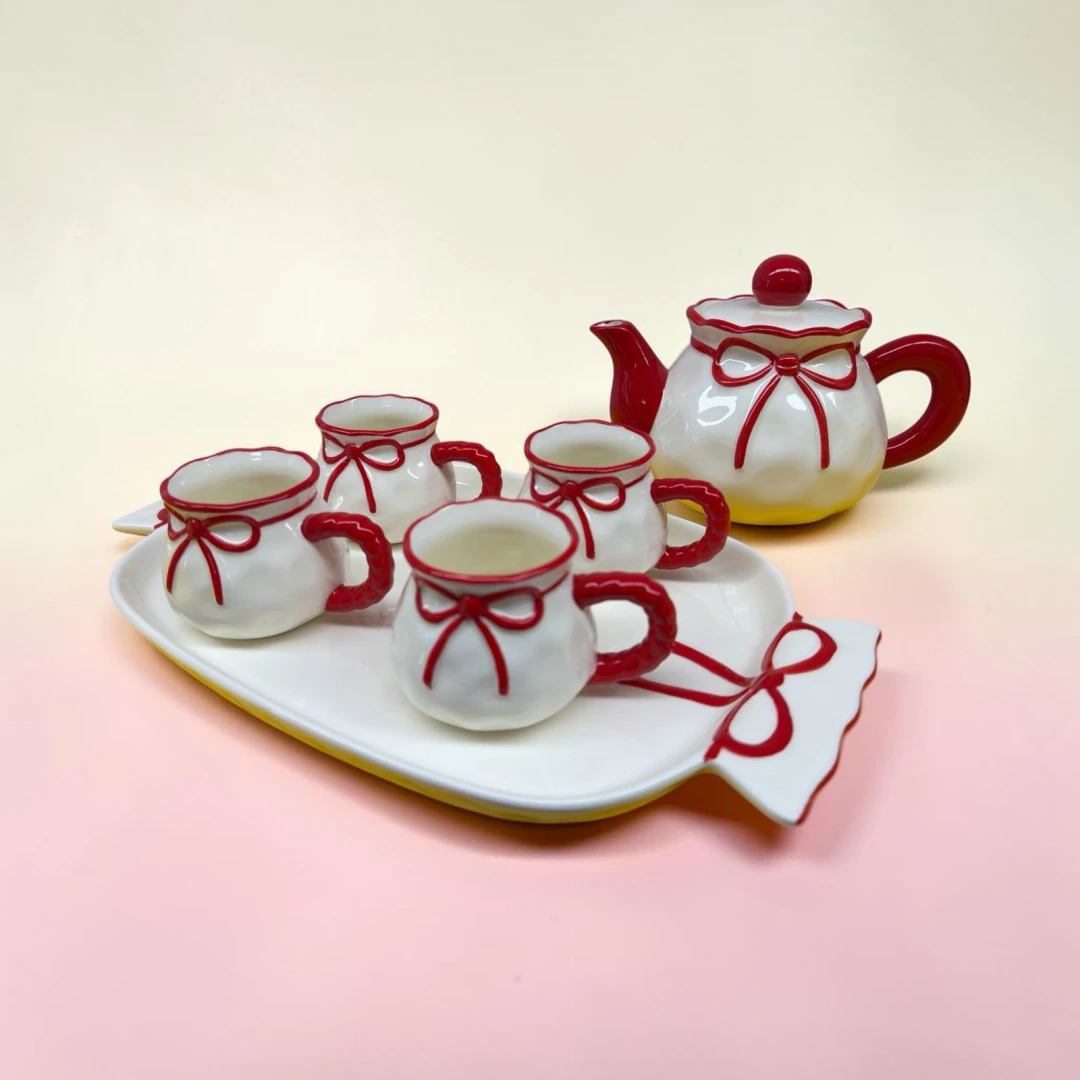 Red Ribbon Teapot Set