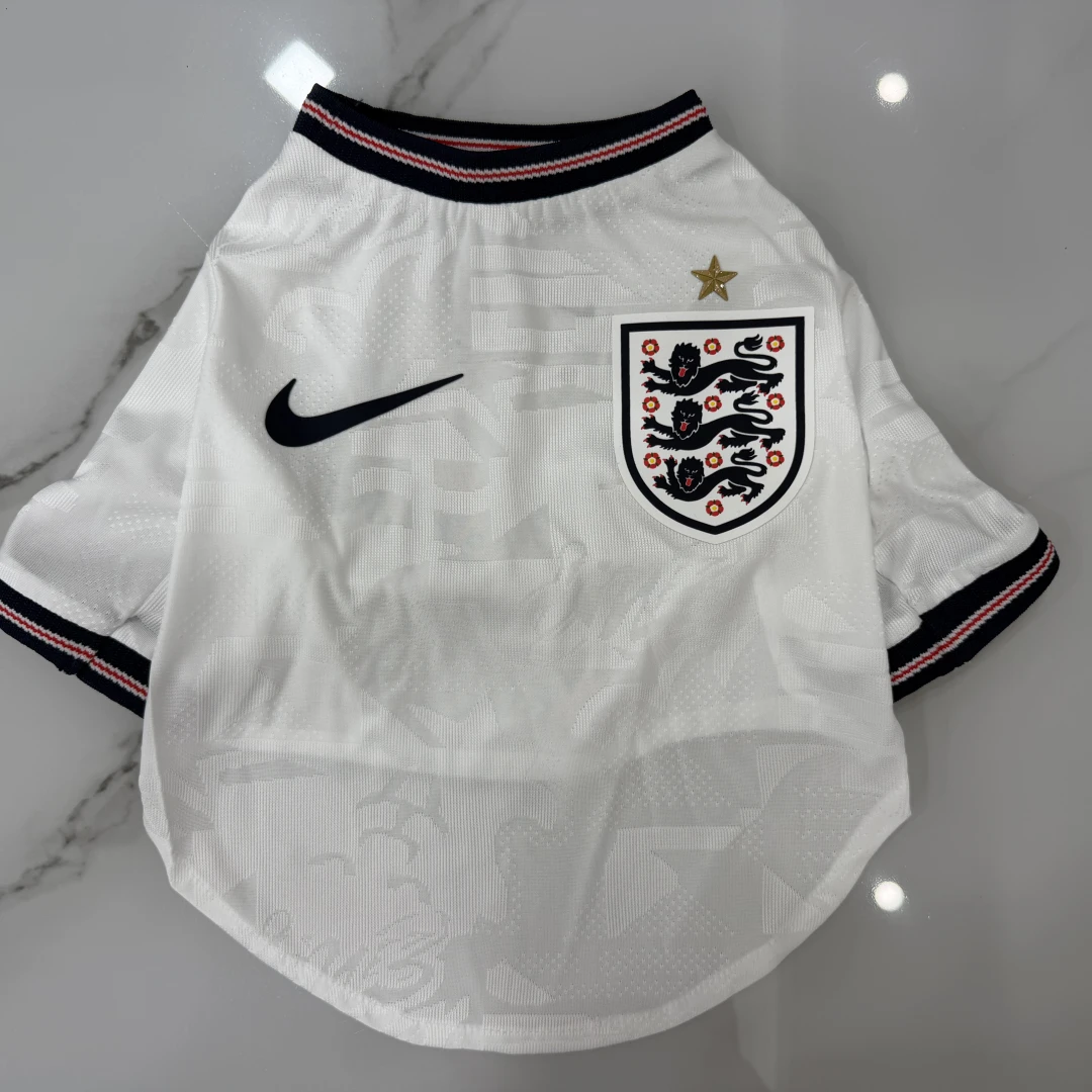 England Home 2026 (Pets)
