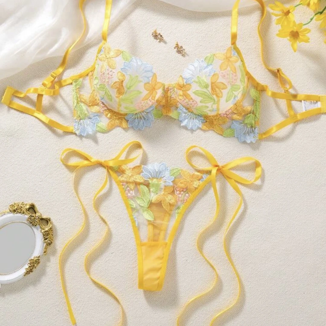 Lingerie Yellow Set