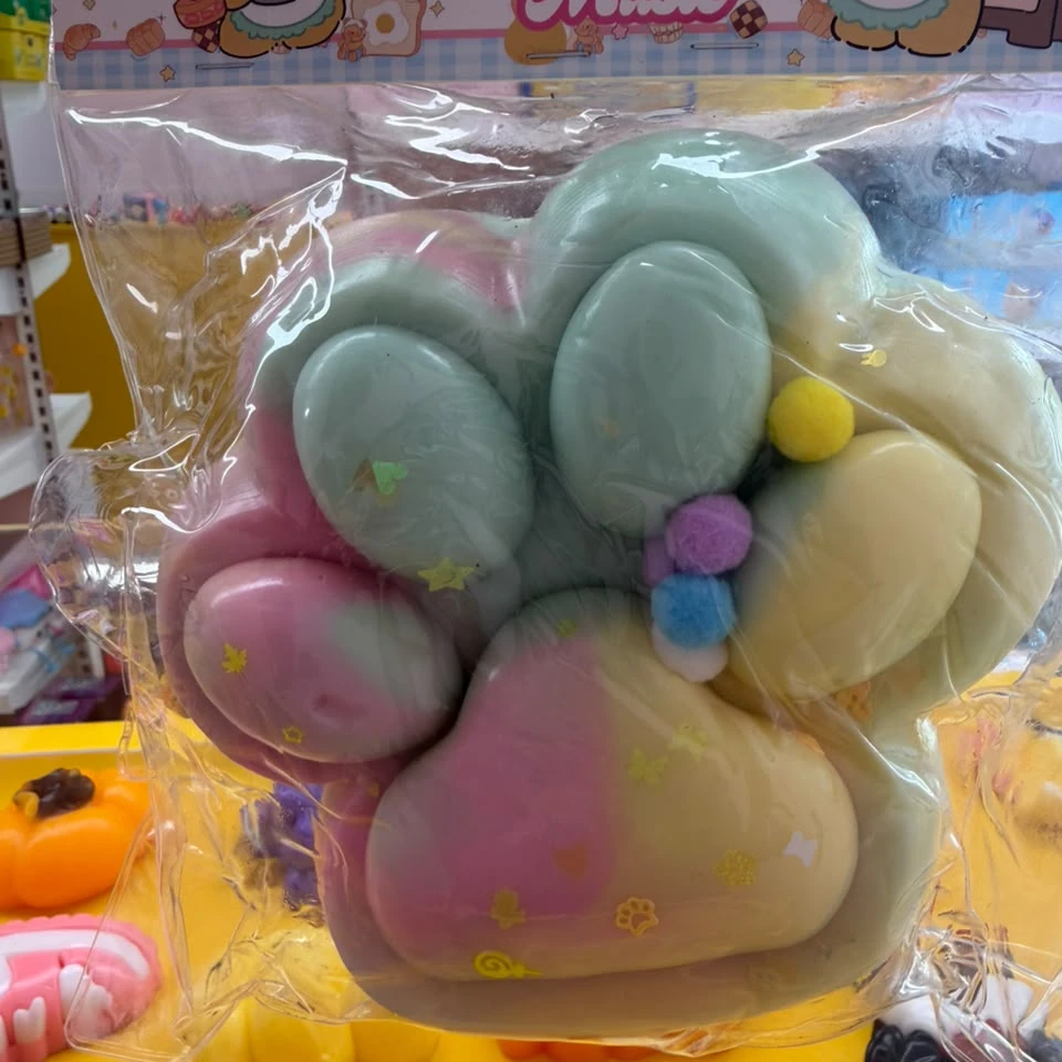 Happy Pinch Giant Paw Squishy