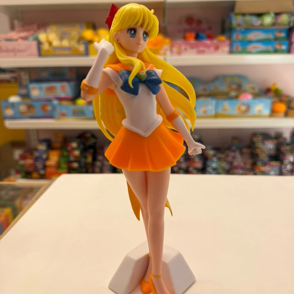 Sailor Moon Eternal Glitter & Glamour Super Sailor Venus Figure
