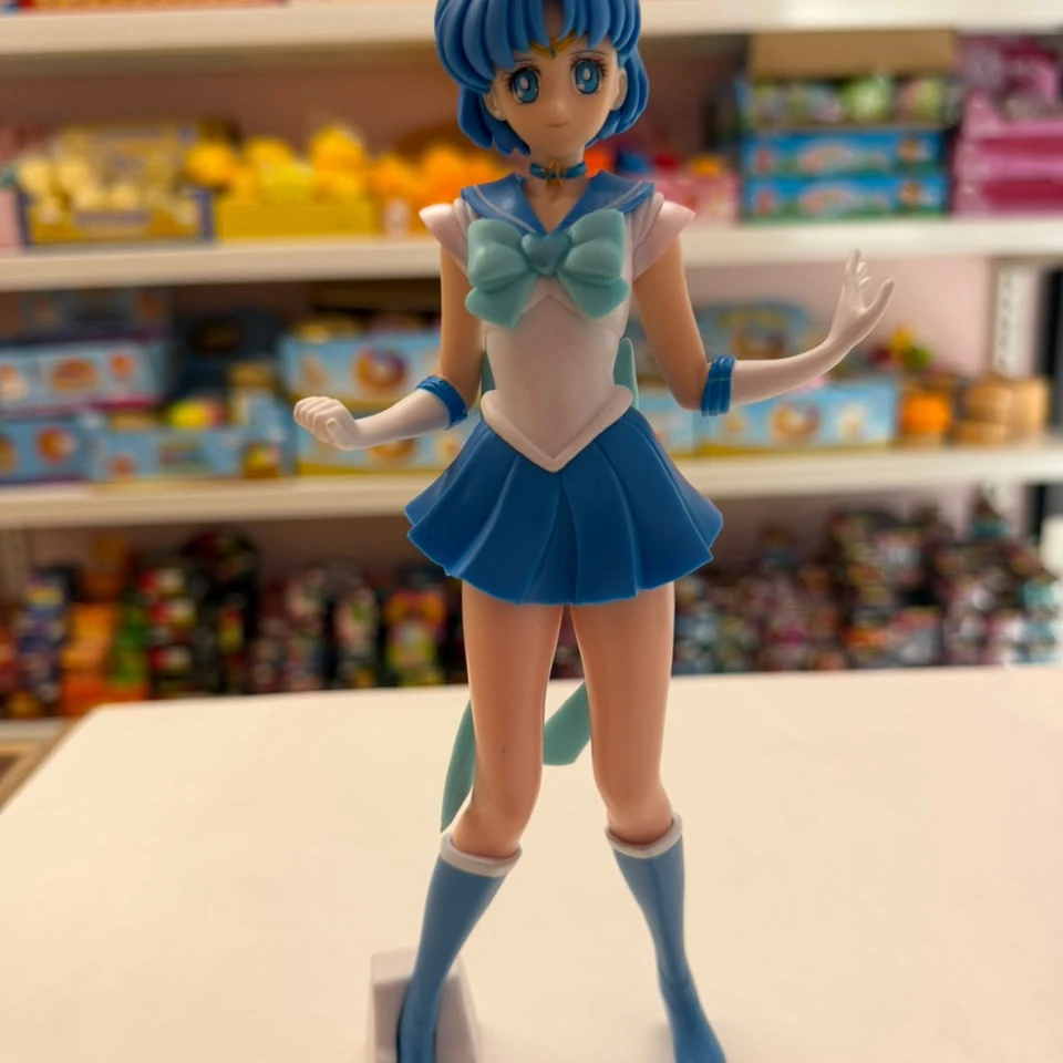 Sailor Moon Eternal Glitter & Glamour Super Sailor Mercury Figure