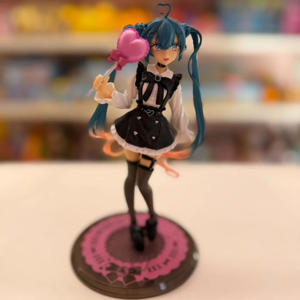Hatsune Miky Subculture Figure As Goth Lolita Version Action Figure