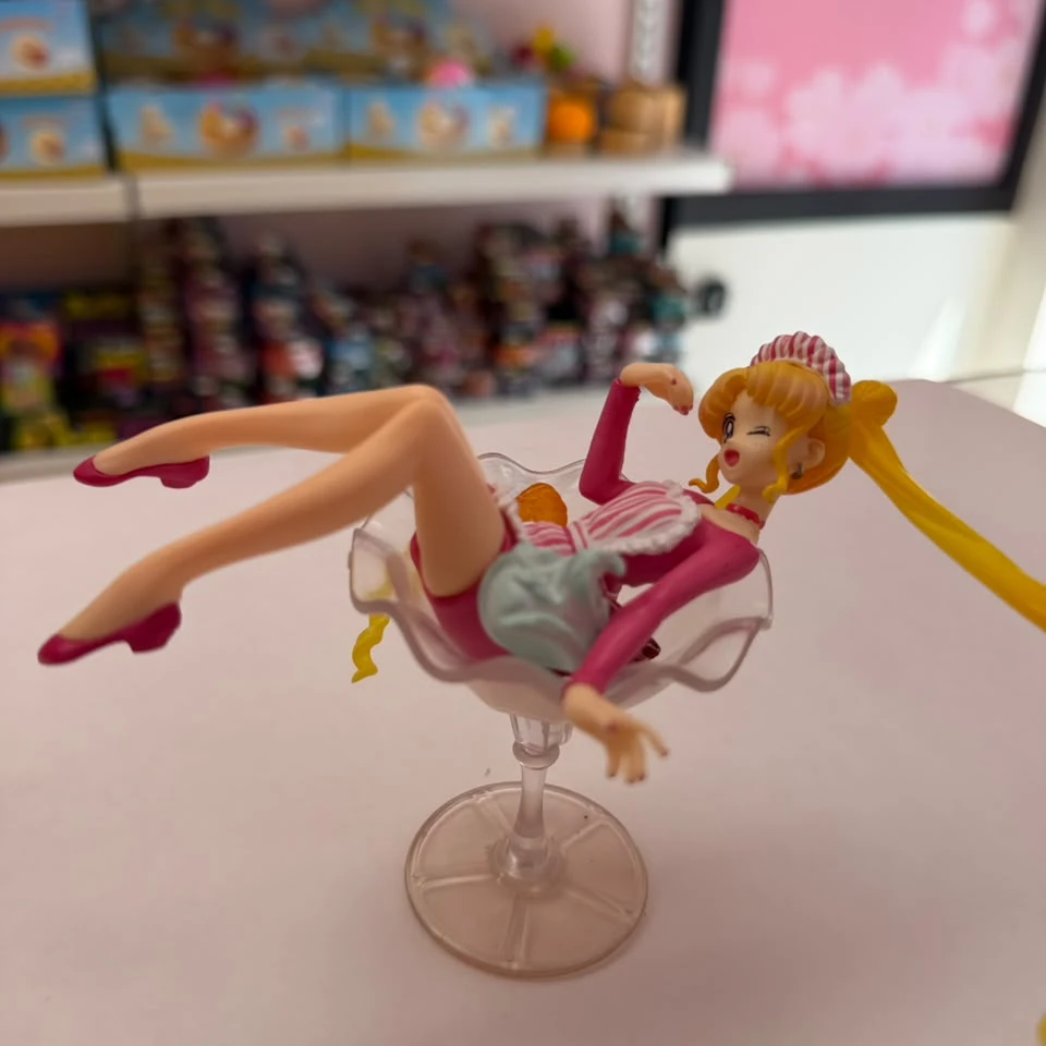 Sailor Moon Usagi Tsukino Fruit Shop Ver Figure