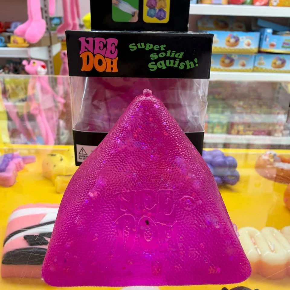 Needoh Glitter Pyramid Squishy - 3