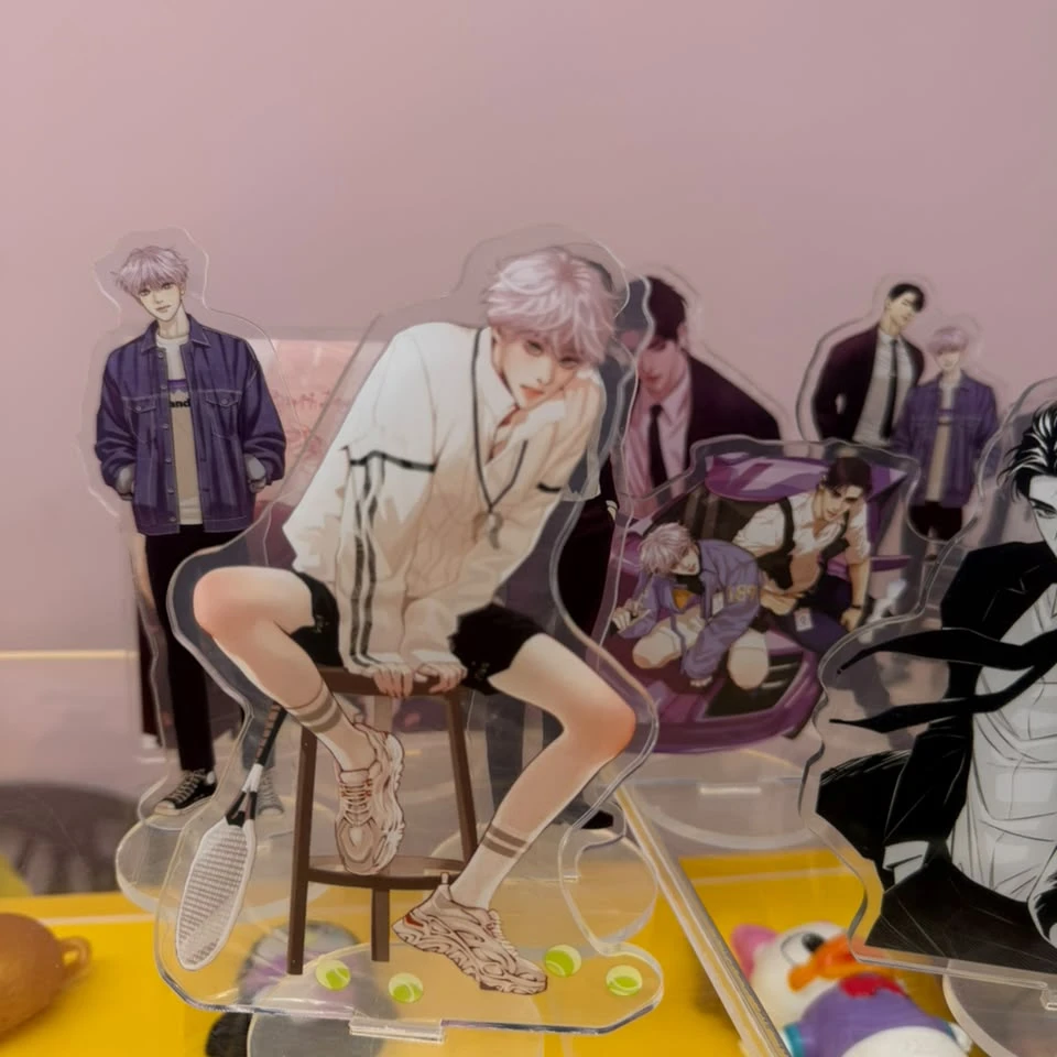 Pearl Boy (Shell Boy) Acrylic Stands