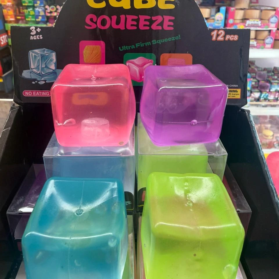 Small Cube Squeeze Squishy