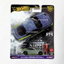 Hot Wheels 2018 Ford Mustang Rtr Spec 5
