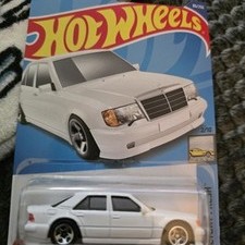 Hot Wheels Mercedes Benz 500e