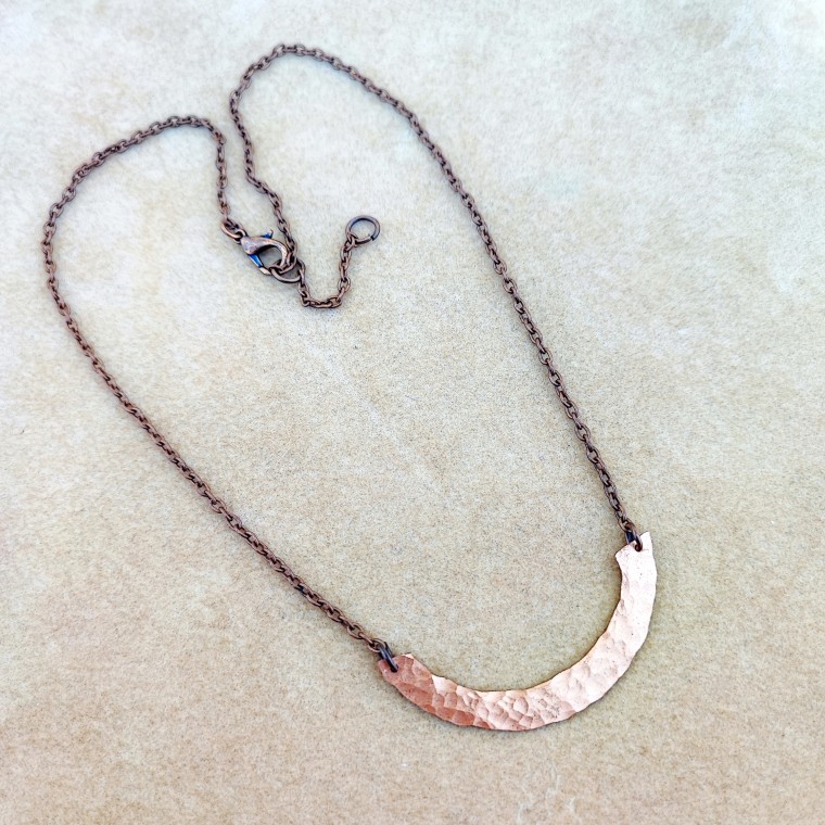 Curved Bar Copper Necklace