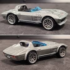 Hot Wheels Corvette Grand Sport Roadster - 1