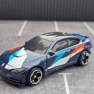 Hot Wheels Bmw M4 Silver Series - 1
