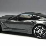 Hot Wheels 14 Corvette Stingray - 1
